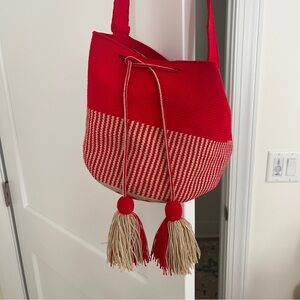 Guanabana Handmade EUC Med/Large Crossbody Bucket Bag 8” x 8” Wide Strap Red Tan